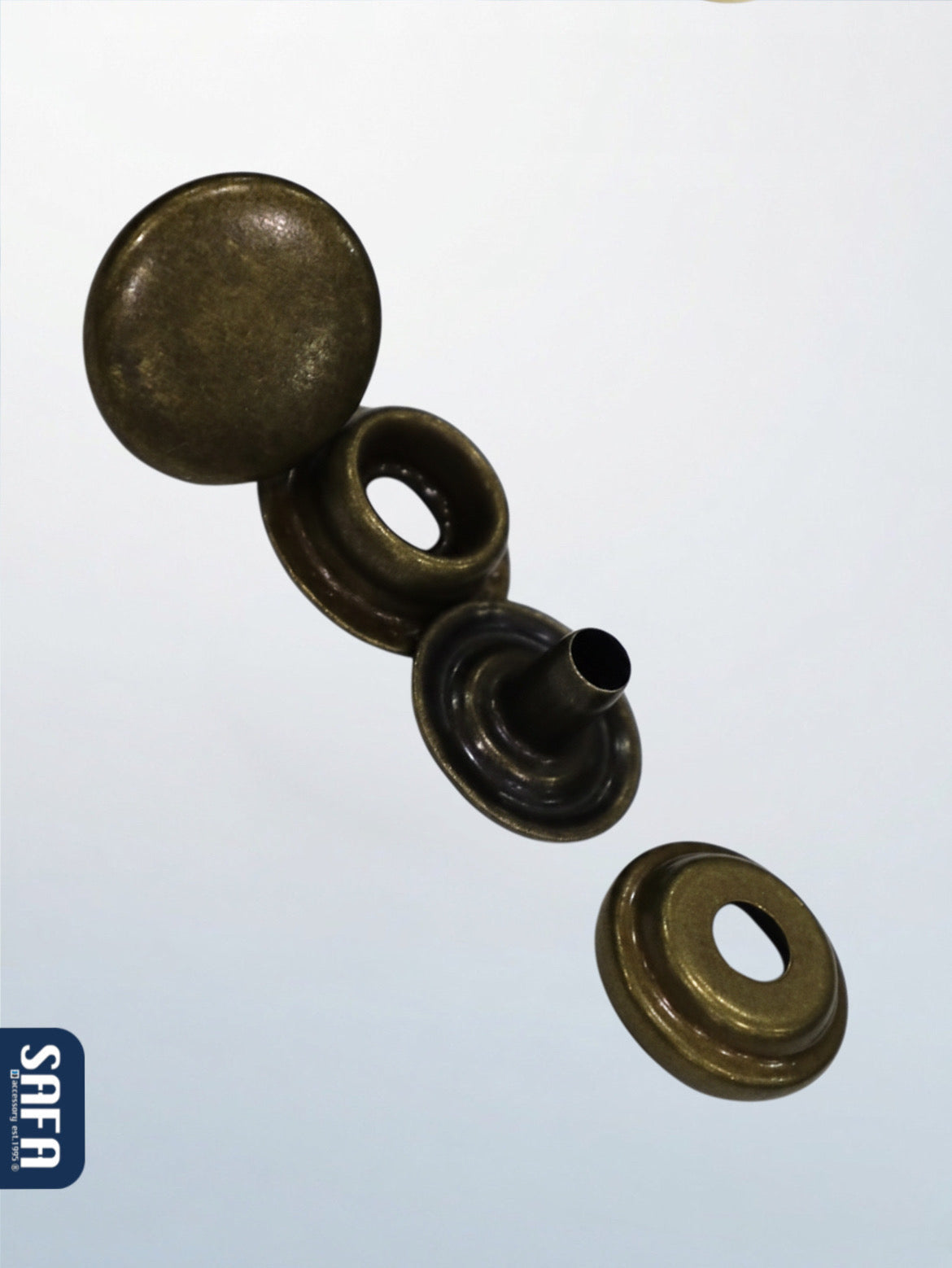 Button (metal button)