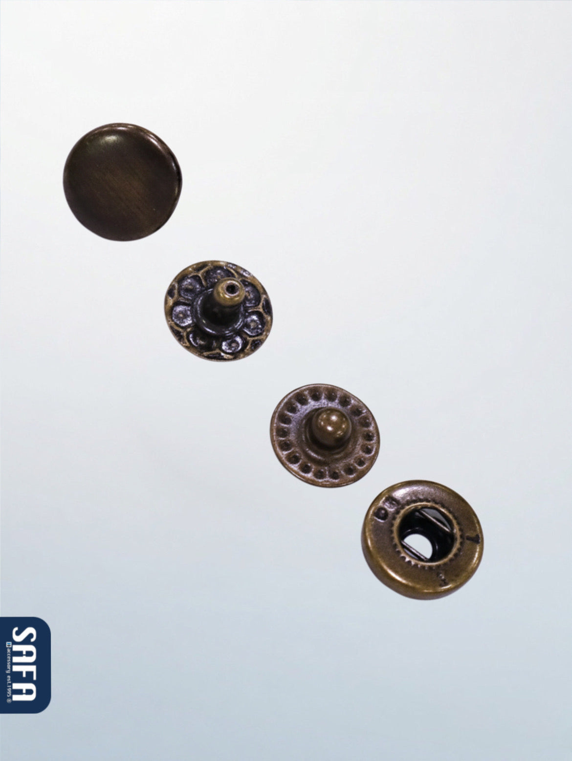 Button (metal button)